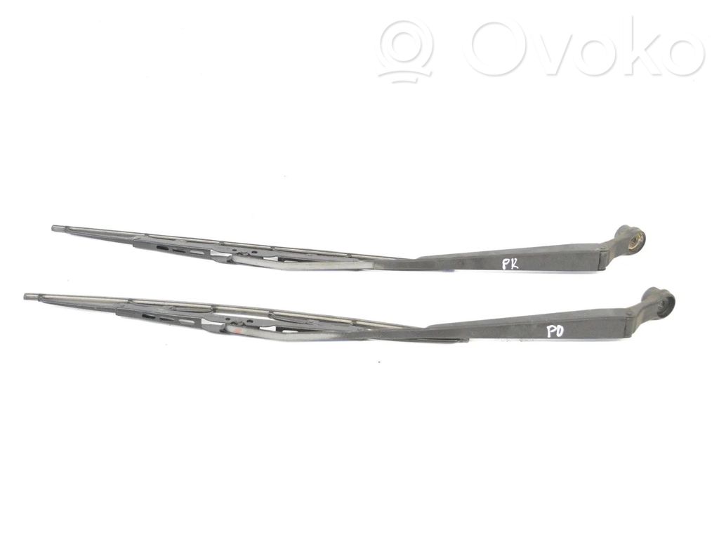 Ford Ranger Tuulilasinpyyhkimen sulka 