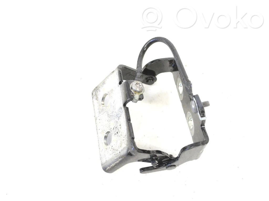 Jaguar E-Pace Tailgate/trunk/boot hinge 