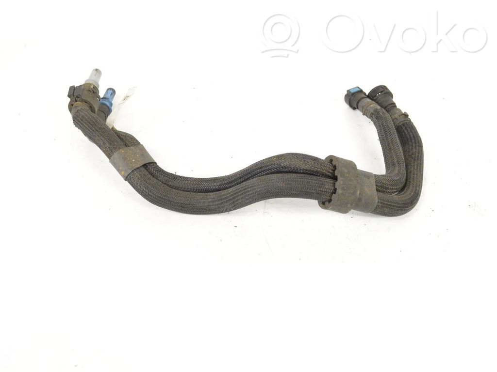 BMW 7 G11 G12 Conductă alimentare combustibil 