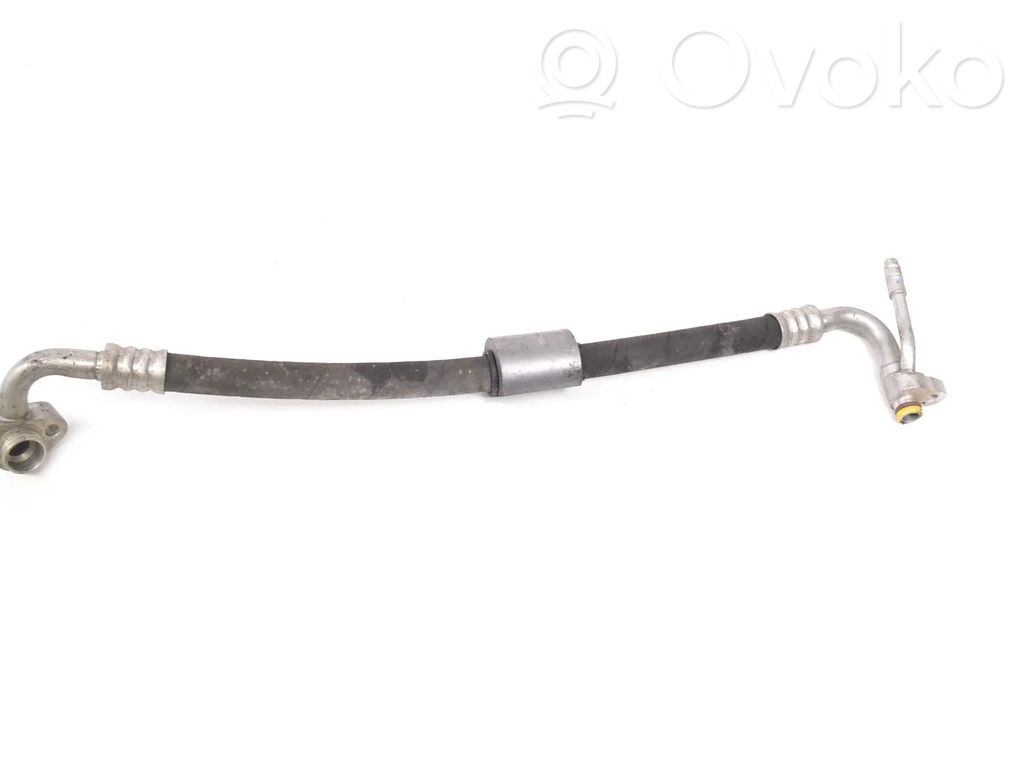 BMW 3 E92 E93 Ilmastointilaitteen putki (A/C) 