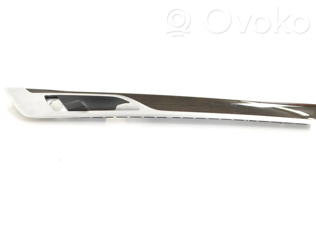 BMW 7 G11 G12 Rivestimento del pannello della portiera anteriore 