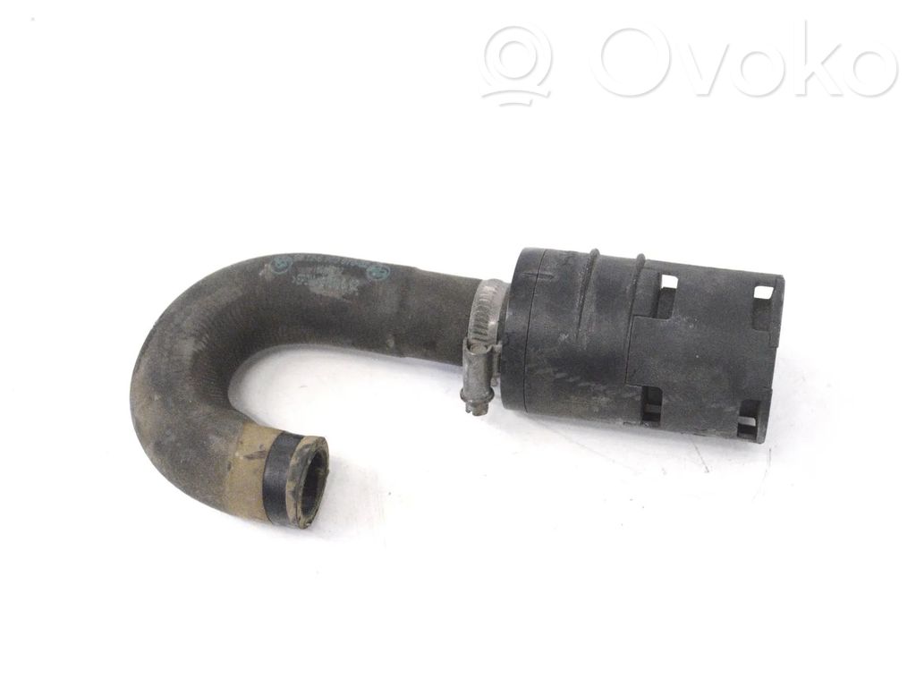 Land Rover Range Rover L322 Moottorin vesijäähdytyksen putki/letku