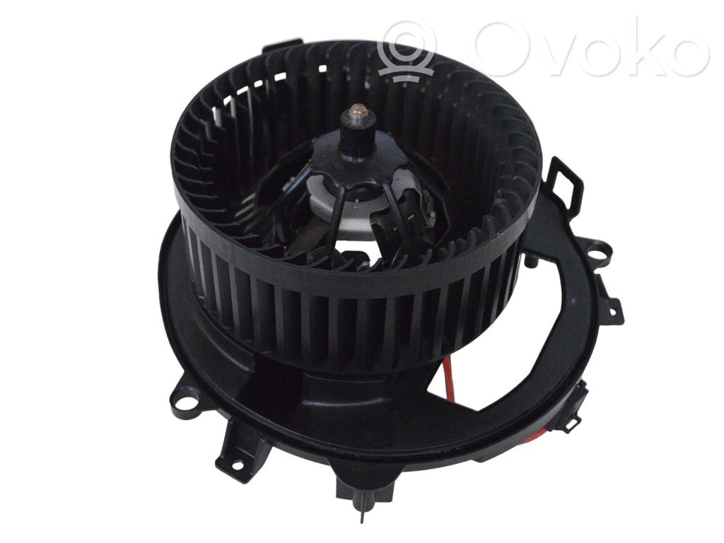 Volkswagen PASSAT B8 Ventilator aerotermă 