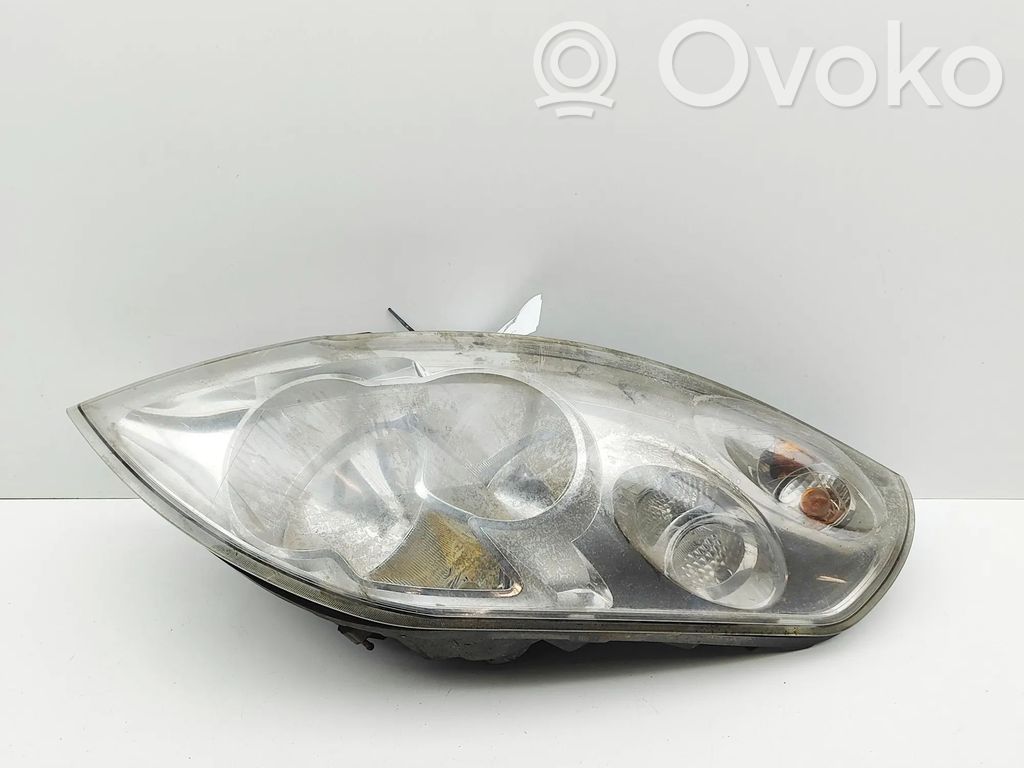 Renault Master III Phare frontale 