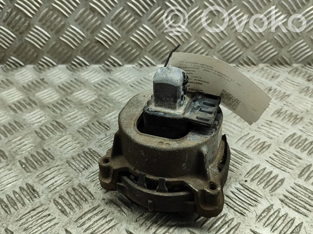 BMW X3 G01 Engine mount bracket 