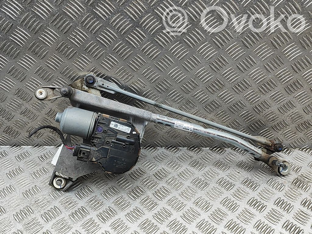 Audi Q7 4M Mechanizm i silniczek wycieraczek szyby przedniej / czołowej 
