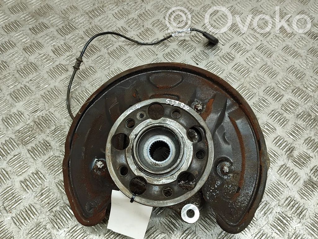Cubo de rueda trasera   A2133503205