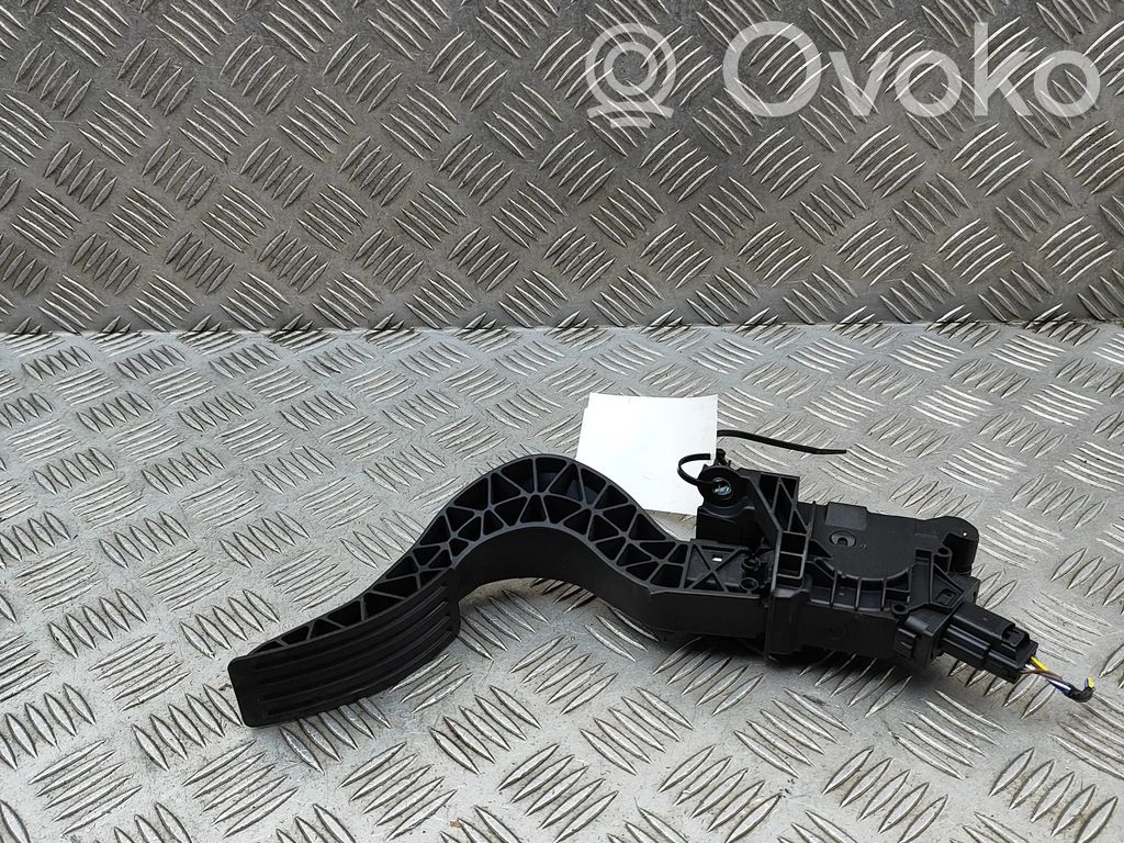 Volvo XC40 Pedał gazu / przyspieszenia 