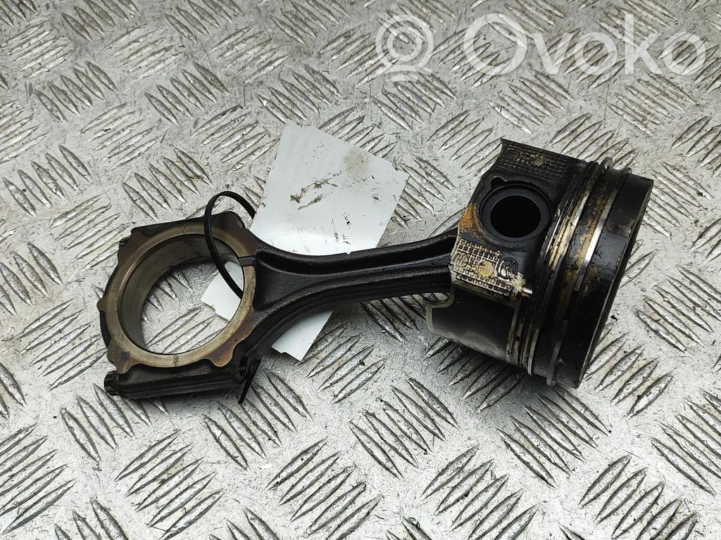 Mazda CX-5 Piston 