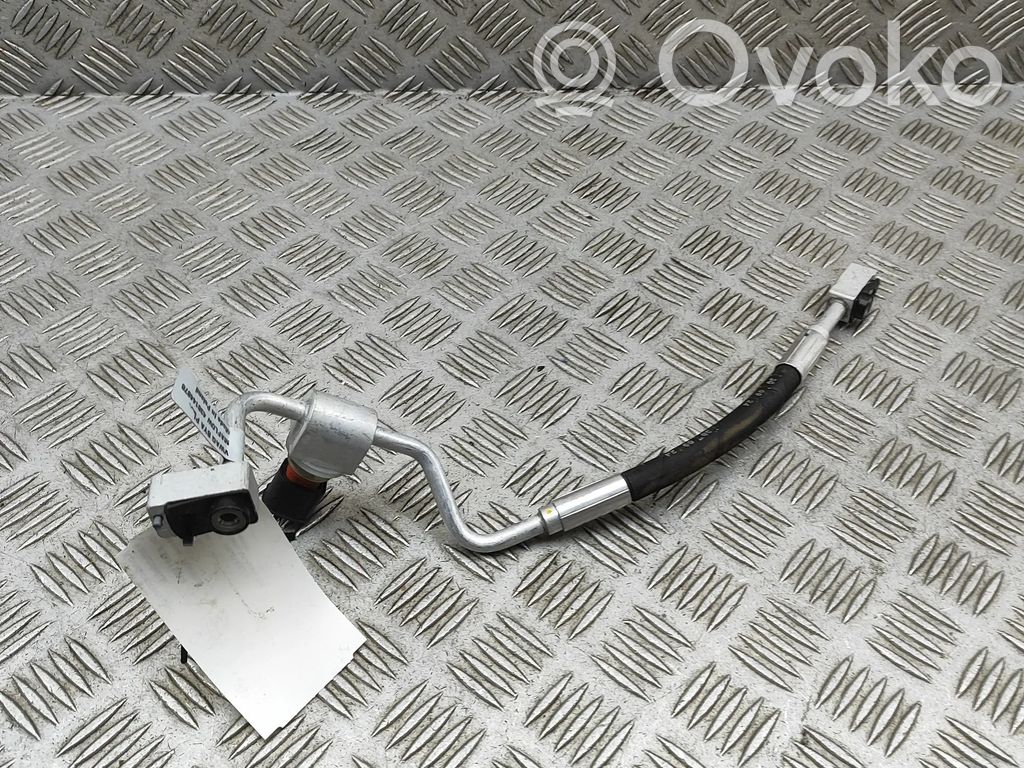 Volkswagen ID.4 Ilmastointilaitteen putki (A/C) 