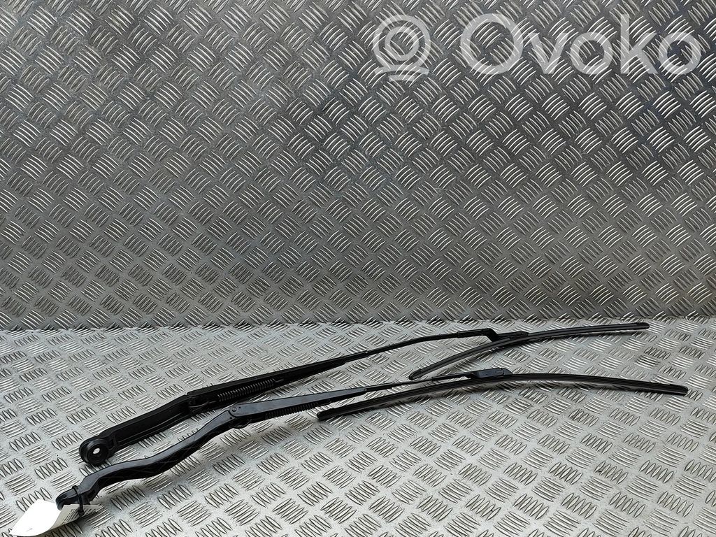 Land Rover Discovery 5 Wycieraczka szyby przedniej / czołowej 