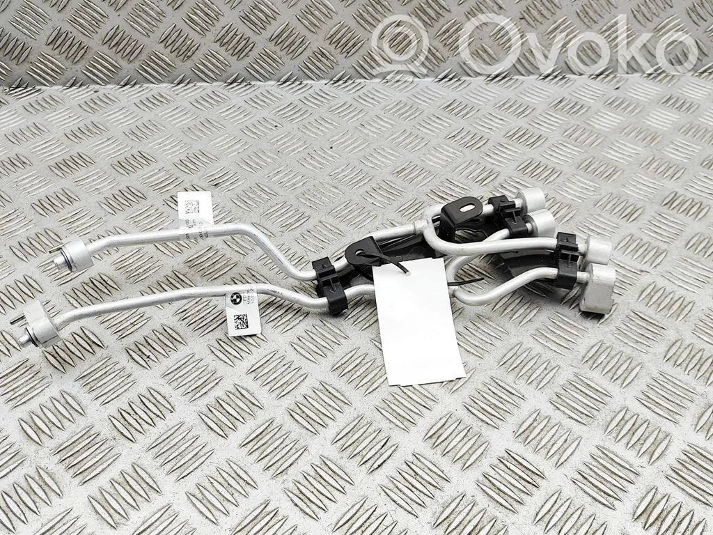 BMW XM Ilmastointilaitteen putki (A/C) 
