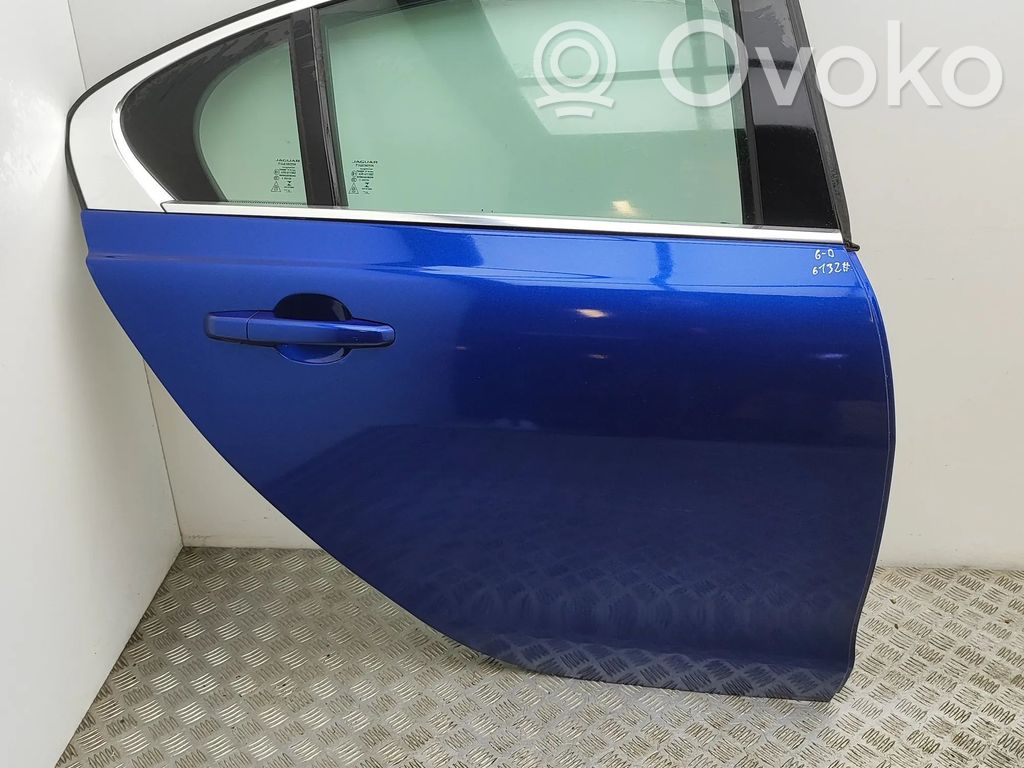 Jaguar XE Aizmugurējās durvis 
