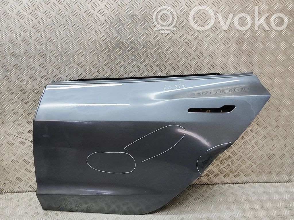 Tesla Model 3 Takaovi 