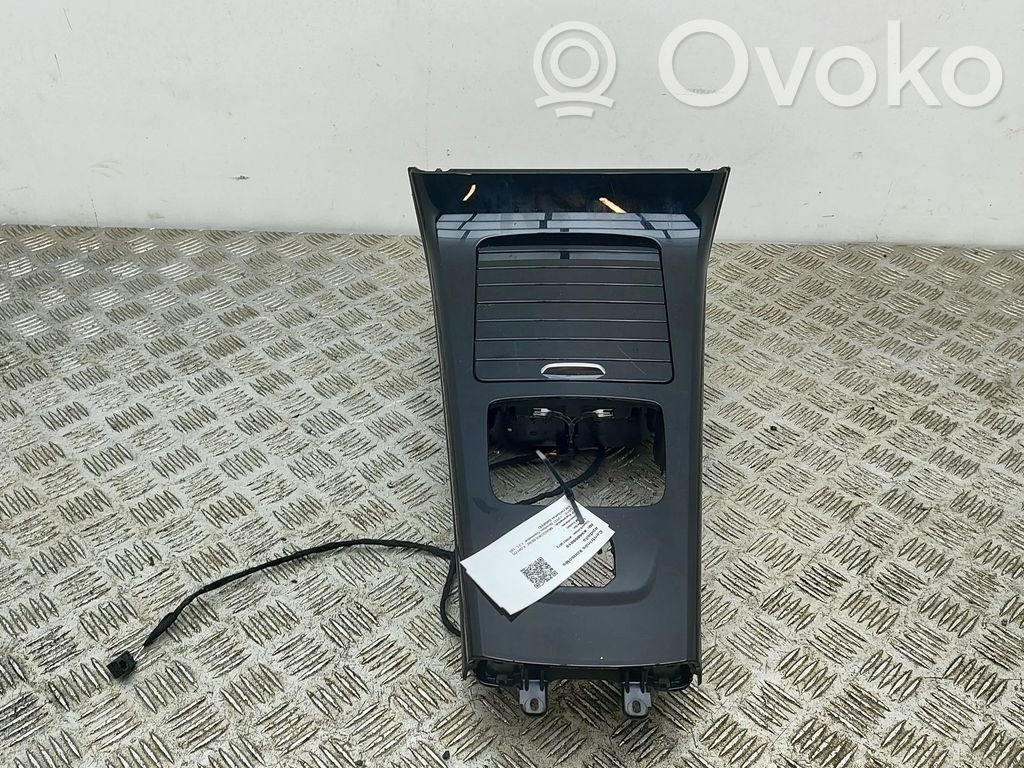 Mercedes-Benz A W177 Alte elemente consolă centrală (tunel) 