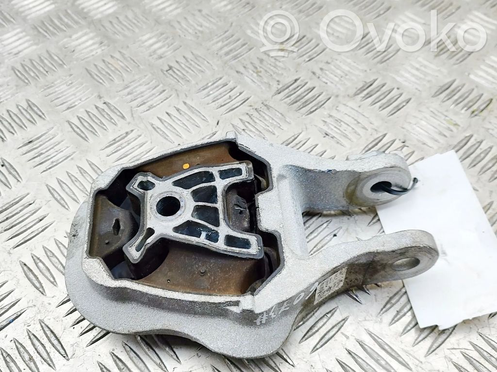 BMW X2 U10 Engine mount bracket 