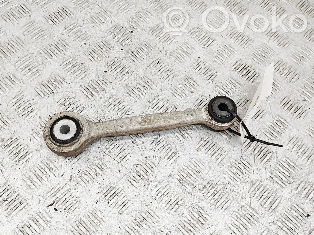 Alfa Romeo Stelvio Basculă superioară spate 