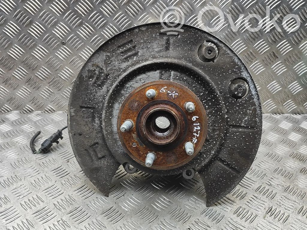 Cubo de rueda trasera   102741100D,102717000B