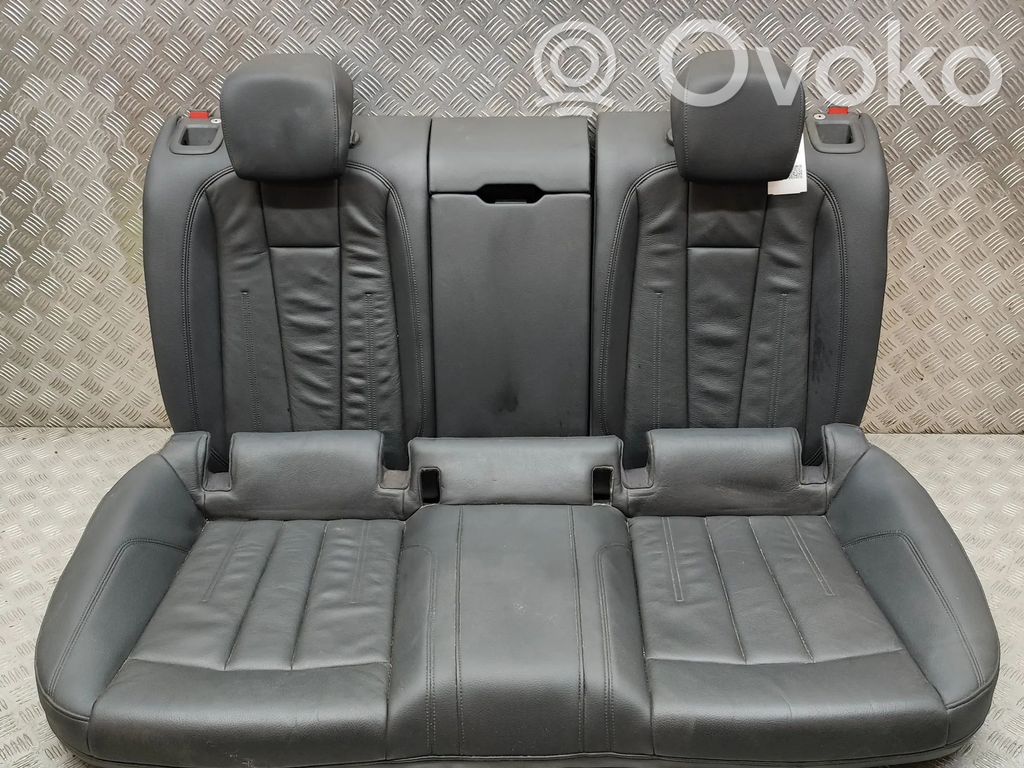 Asiento trasero   8W6885283