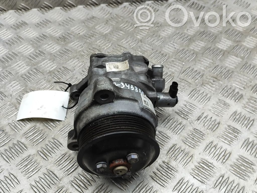 BMW X5M E70 Power steering pump 