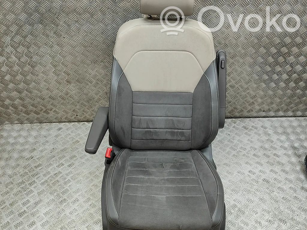 Volkswagen Multivan T7 Kuljettajan istuin 