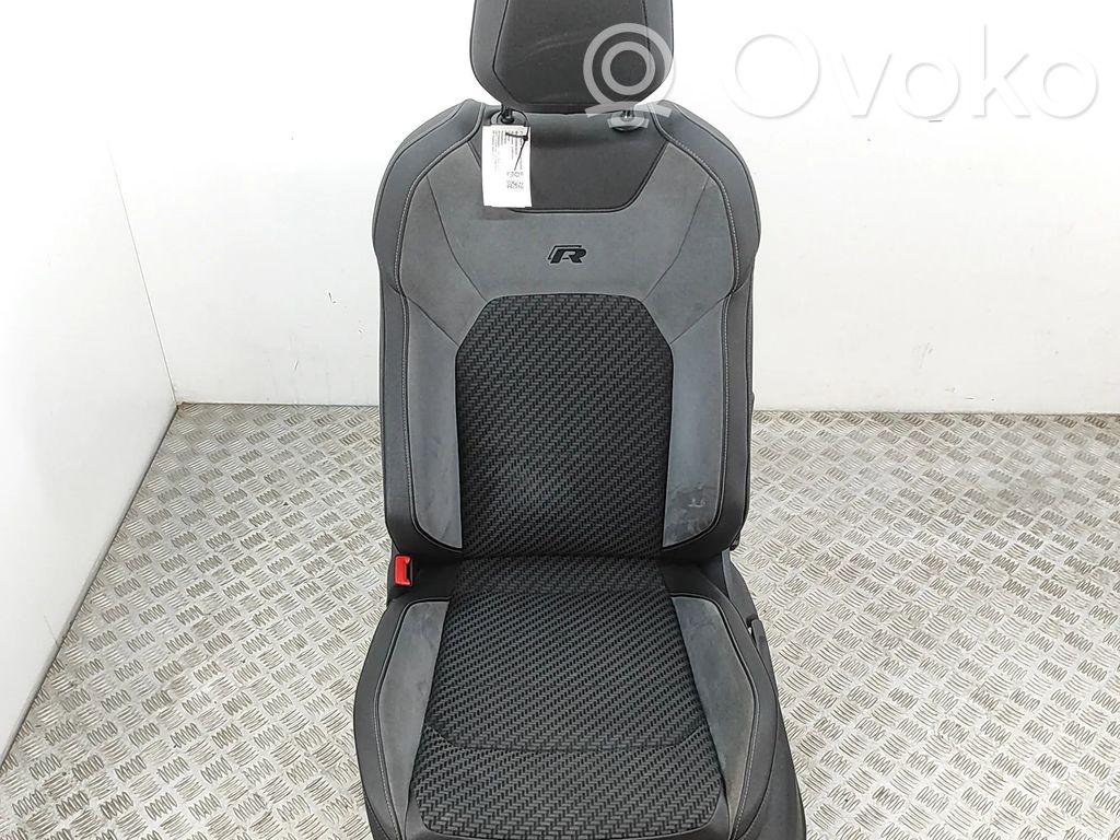 Fotel przedni kierowcy   2Q4881105C,2GA881405M,2GA881805BP