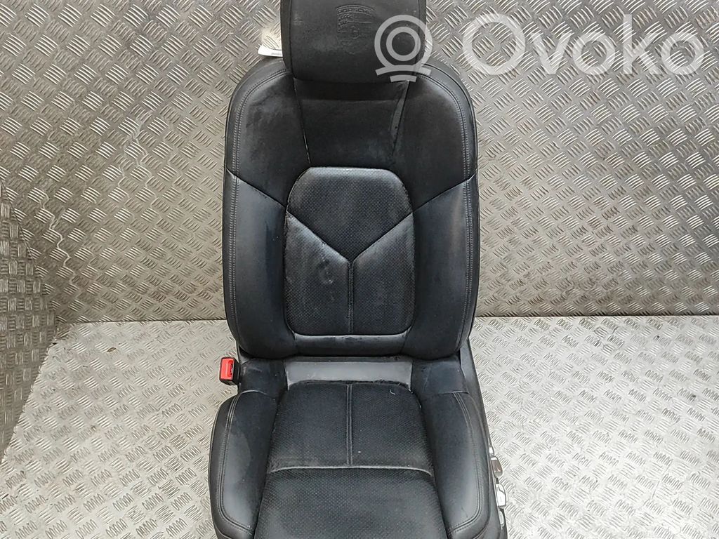 Asiento delantero del conductor   95852138201,95852177902,PAB881105