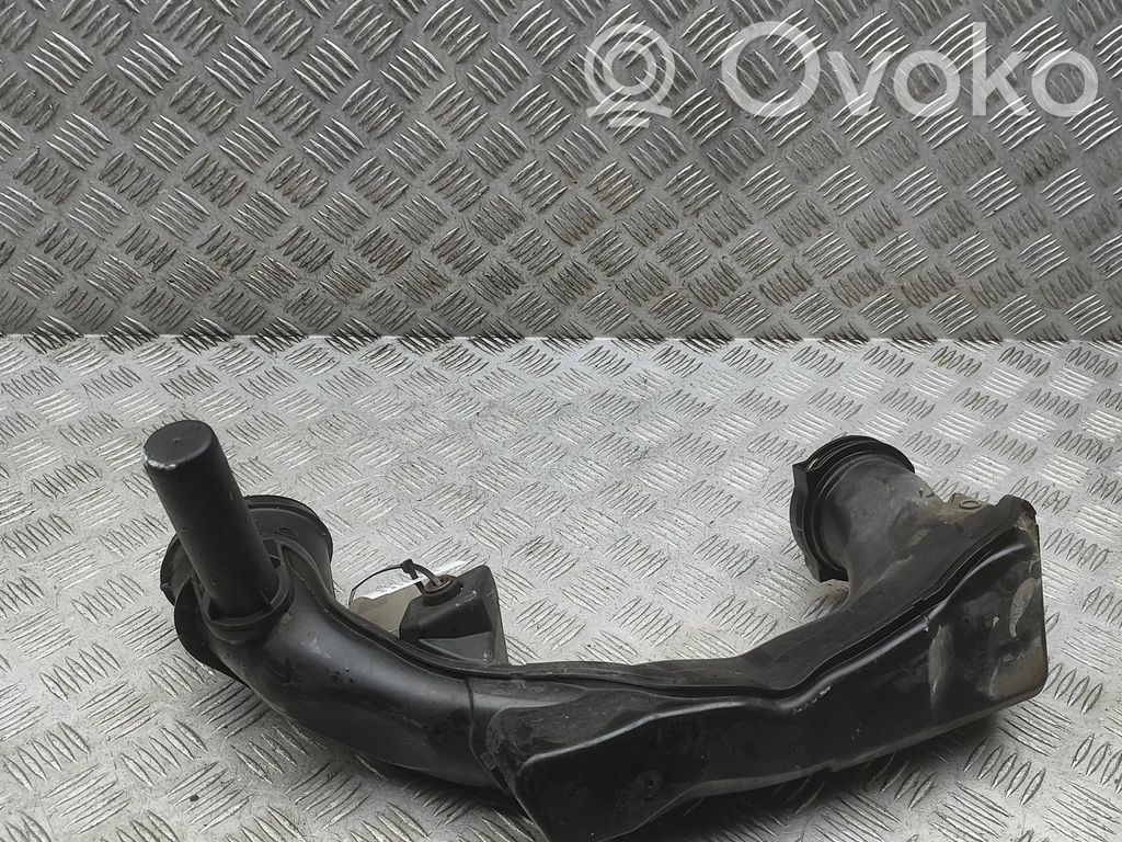 Volvo V40 Imuilman vaimennin 
