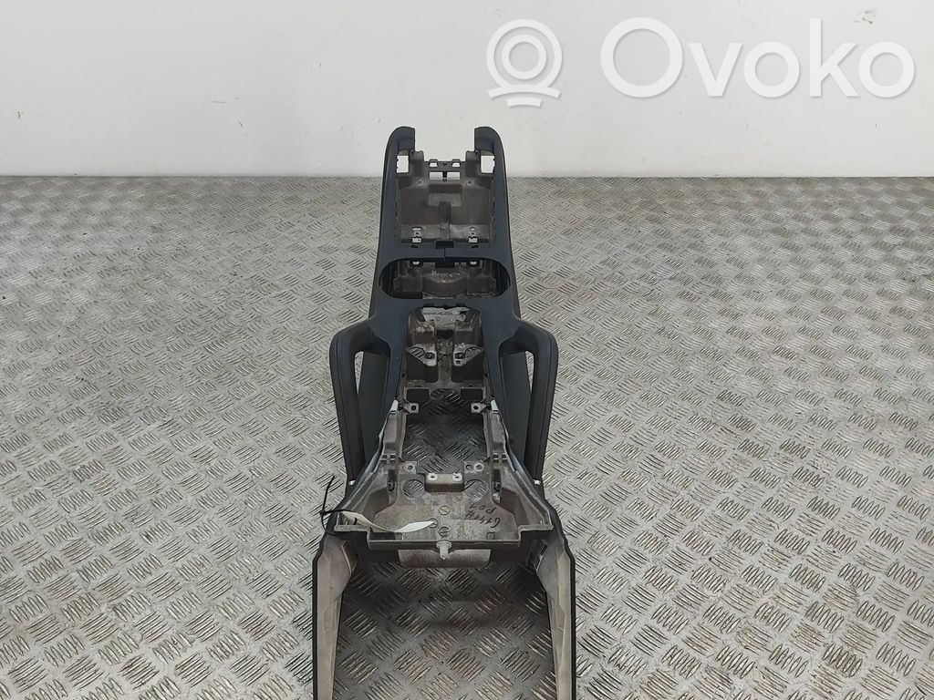 Porsche Cayenne (92A) Consola central 