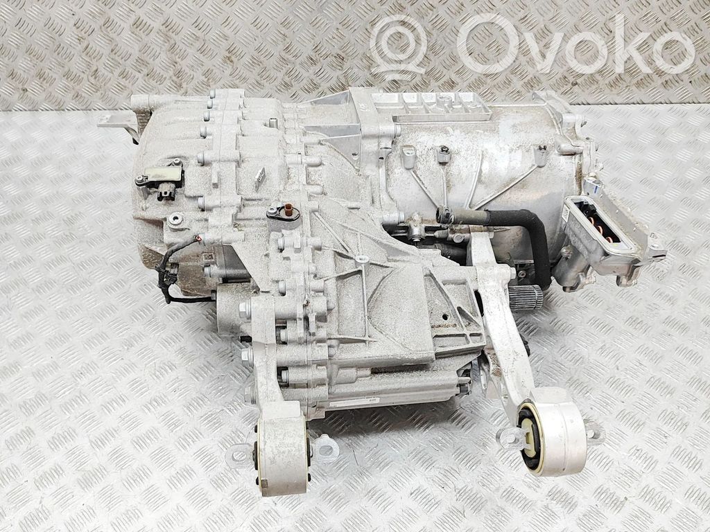 Variklis   EBF,0ME325835H,0EG901104A,0EG902171A,0ME300041B,9J1901136