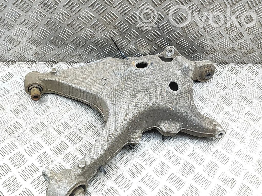 Volvo XC60 Brazo de suspensión/horquilla superior trasero 