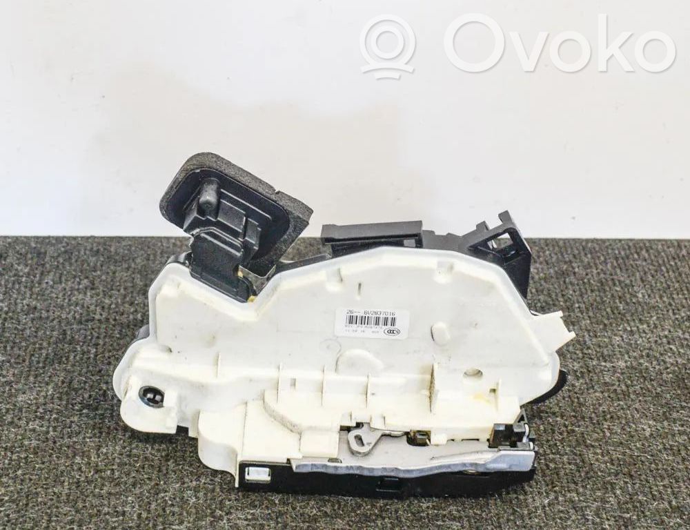 Skoda Yeti (5L) Front door lock 