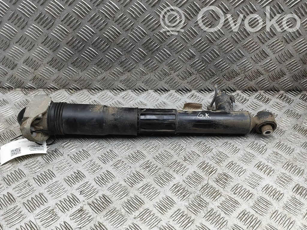 Volkswagen ID.4 Takaiskunvaimennin 