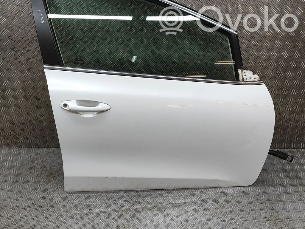 Priekinės durys   76004A2000