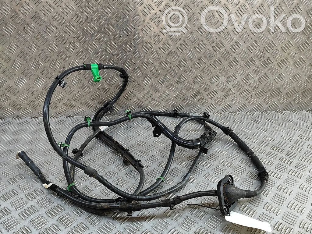 Plus / Klema / Przewód akumulatora   8B3971793D