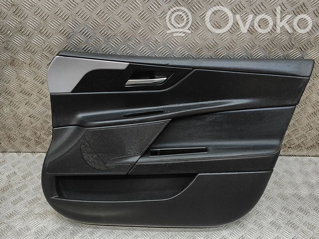 Jaguar XE Boczki / Poszycie drzwi przednich 