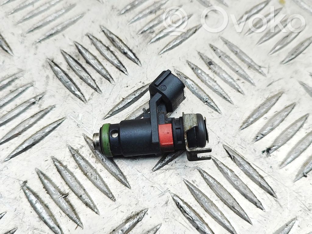 Volkswagen Polo V 6R Inyector de combustible 
