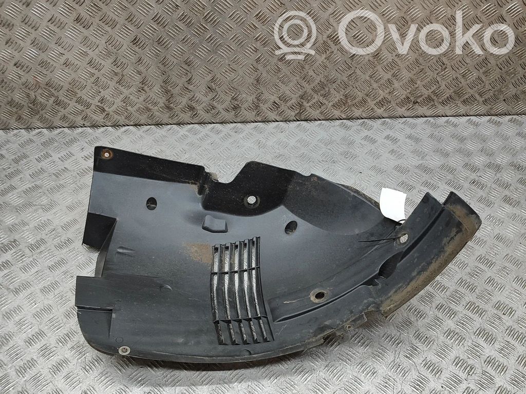 Opel Vivaro Nadkole przednie 