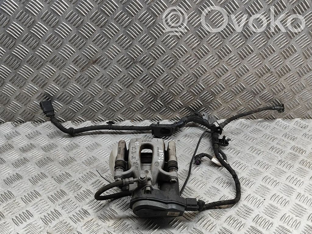 Opel Mokka B Tylny zacisk hamulcowy 