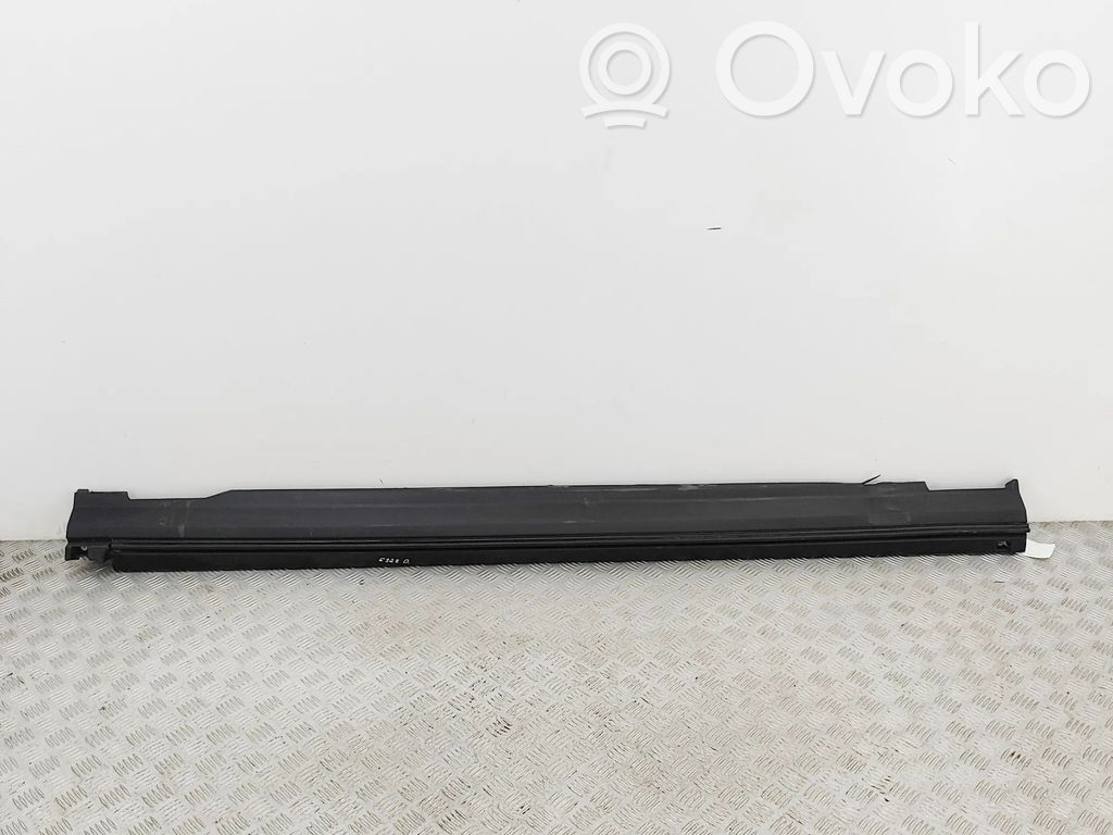 Volvo XC40 Kynnys 