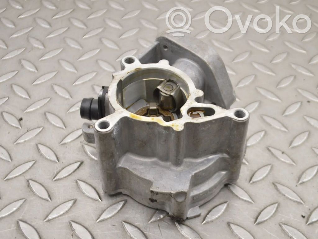 Audi A4 S4 B9 8W Pompă vacuum 