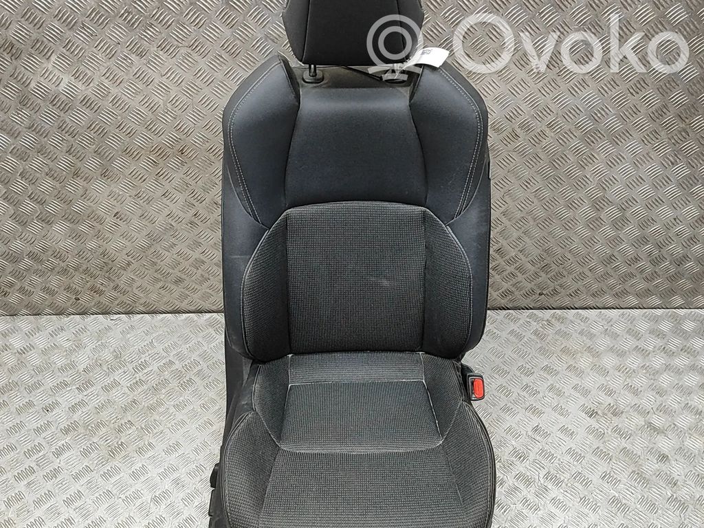 Toyota bZ4X Scaun față pasager 