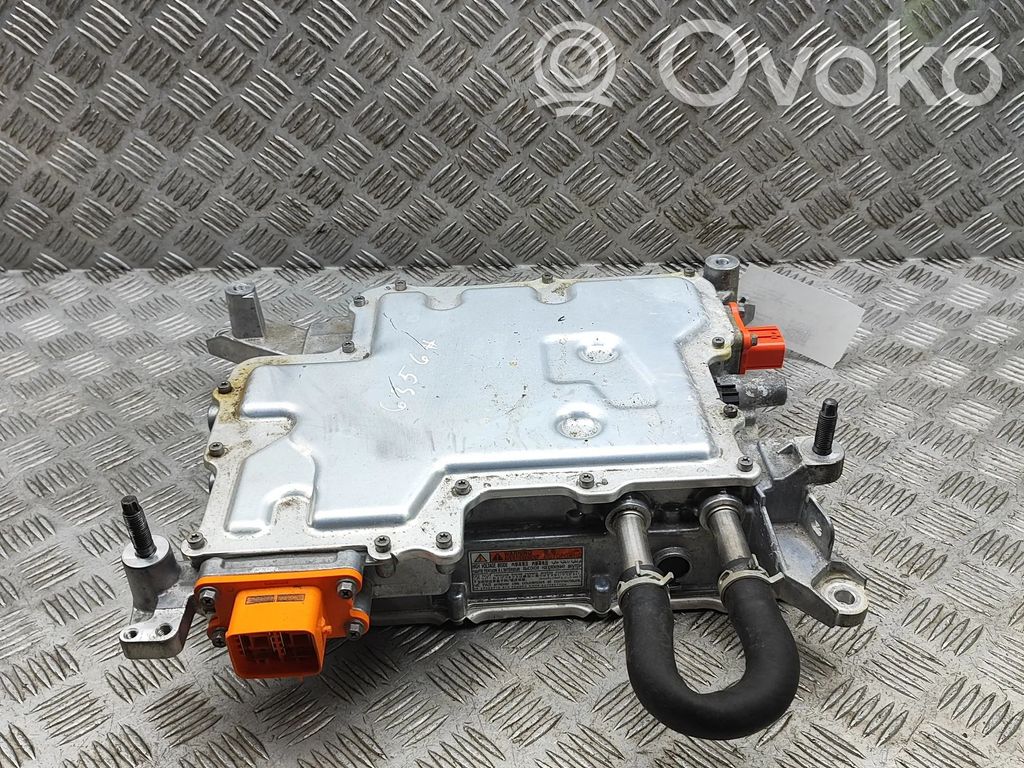 Toyota bZ4X Inversor/convertidor de voltaje 