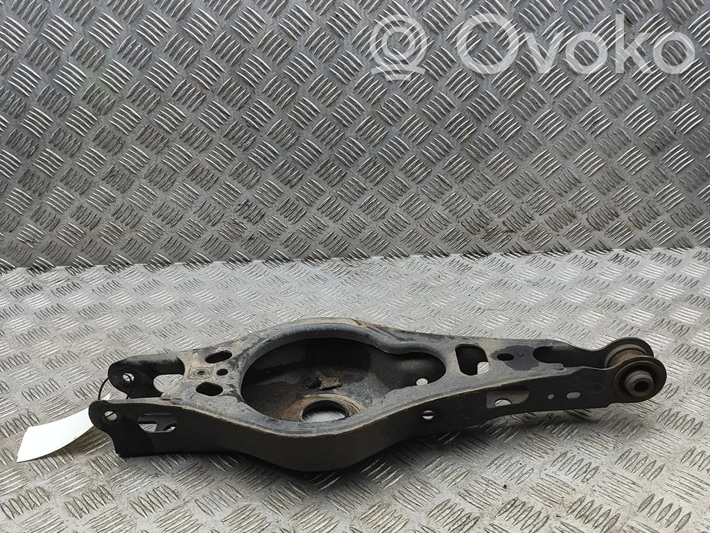 Toyota bZ4X Basculă superioară spate 