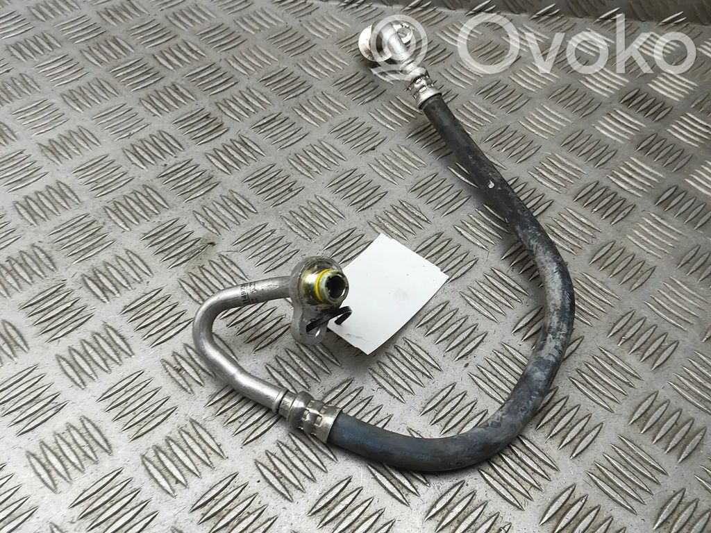 Volvo V60 Ilmastointilaitteen putki (A/C) 