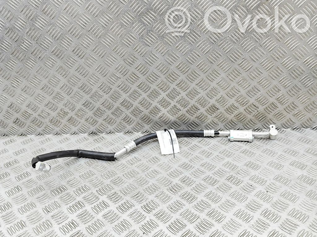Tuyau de climatisation   EM2EU8108240