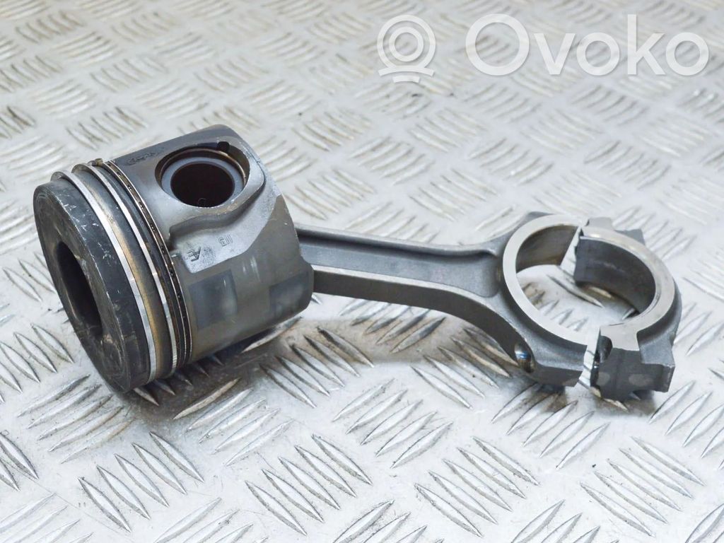 Ford Transit Piston
