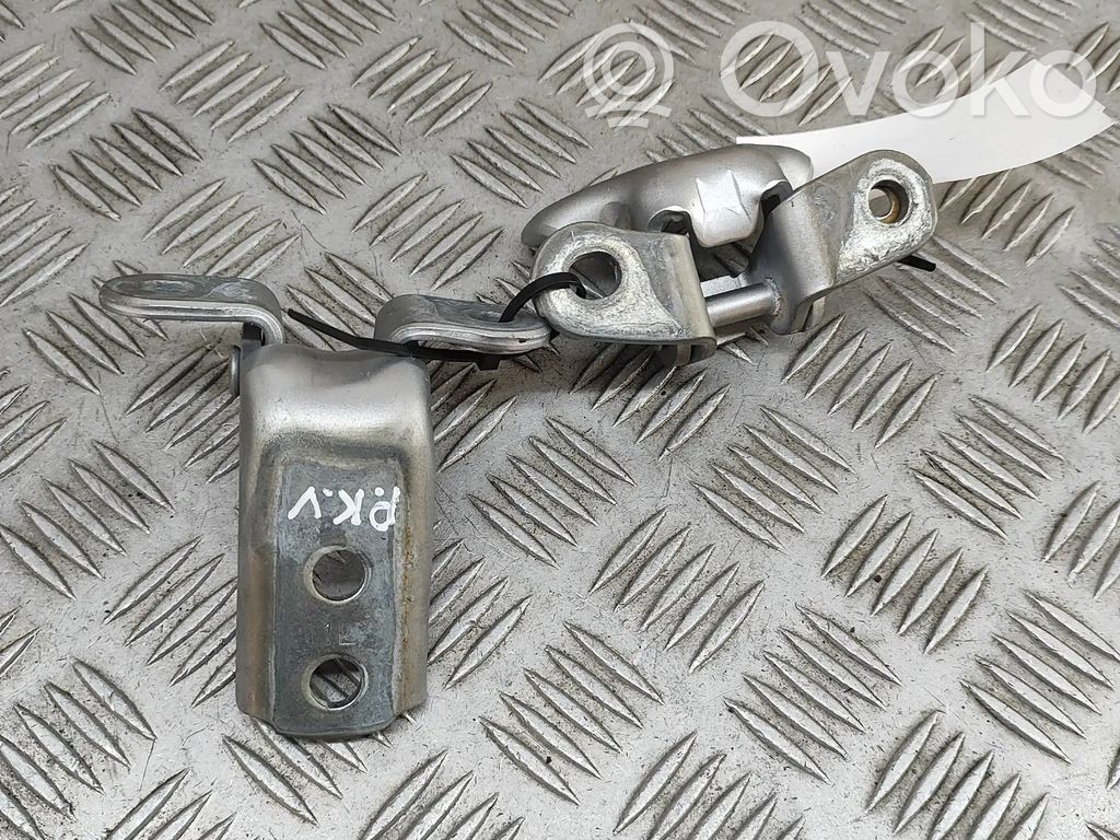 Toyota Prius (XV60) Etuoven saranasarja