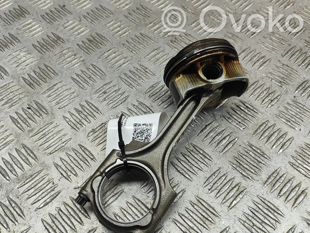 Piston   31401957,32298424
