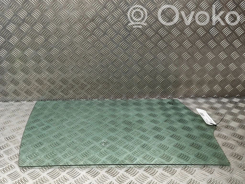 Volkswagen Crafter Vitre de fenêtre porte avant (4 portes)